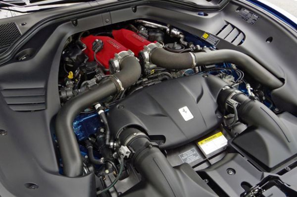 2015 - Ferrari California Engine