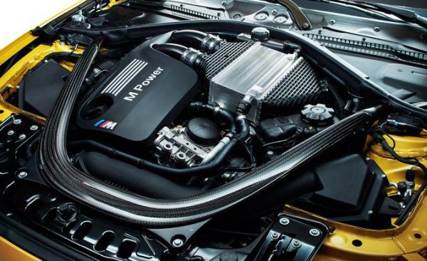 2015 BMW M4 - Engine