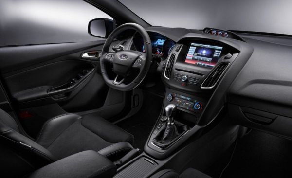 2016 Ford Focus RS - Interior