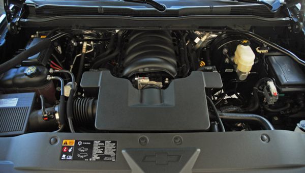 2016 - Chevrolet Silverado Engine