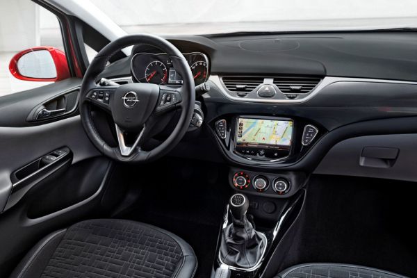 2016 Opel Astra Interior