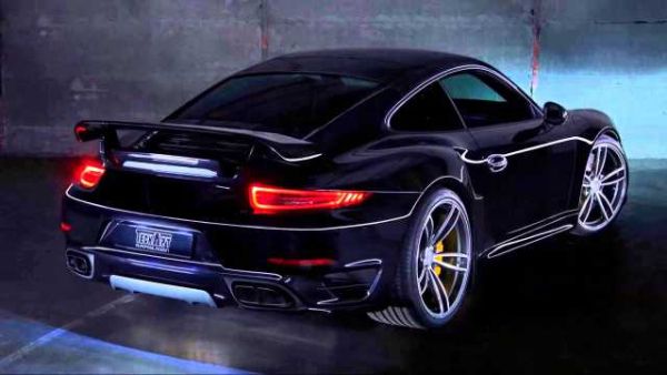 2016 Porsche 911 Turbo - Right Side and Rear View