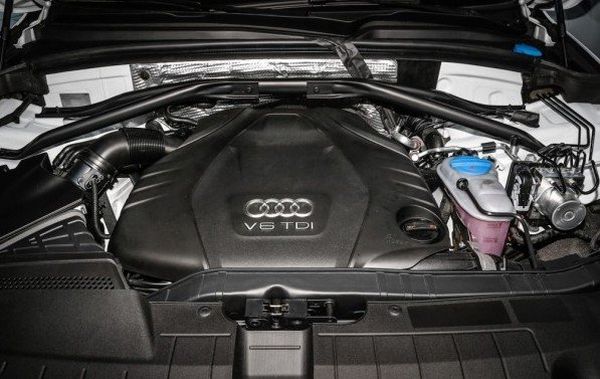 Audi S8 2016 - Engine