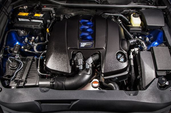 Lexus LX 2016 - Engine