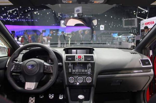 Subaru STI 2016 - Interior